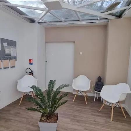 Apartment Chez K&d Avec Piscine St Raphael